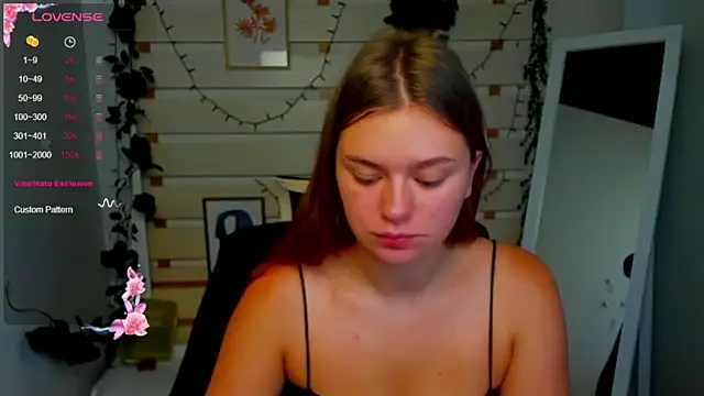 Josephine Kiss online show from July 2026 01:51:01 PM