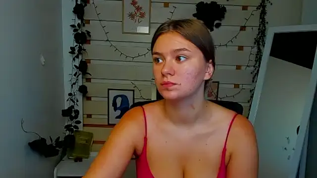 Josephine Kiss online show from August 2026 01:49:02 PM