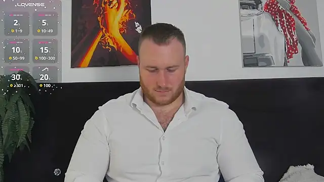 Snapshot of RoddyStill chatting on December 2024 08:30:02 AM RoddyStill online show from December 2024 08:30:02 AM