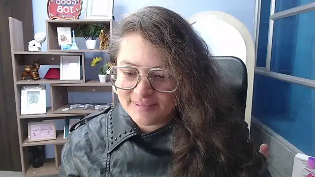 SaraThomso online show from February 2025 03:06:02 AM