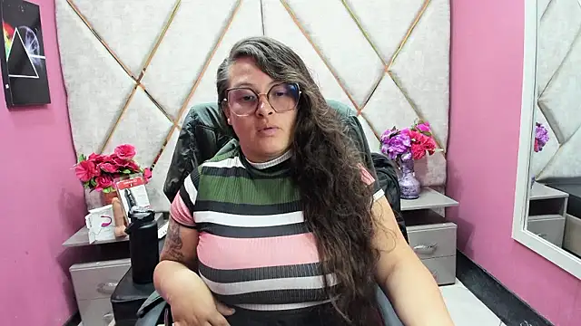 SaraThomso online show from January 2026 02:33:02 PM