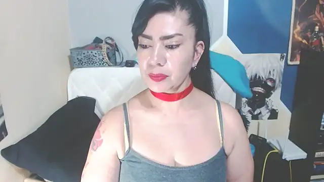 Snapshot of luisahott chatting on September 2025 07:28:01 PM luisahott online show from September 2025 07:28:01 PM