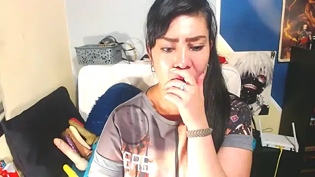 Snapshot of luisahott chatting on December 2025 08:25:02 PM luisahott online show from December 2025 08:25:02 PM