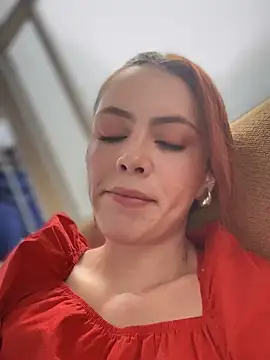 Lorraine Leon online show from December 2024 04:49:01 PM