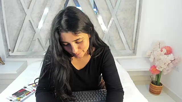 Danna 777  online show from March 2025 11:49:01 PM