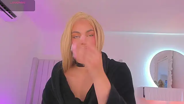 Shelynna azzul online show from November 2025 08:11:01 PM