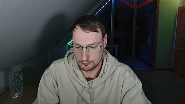 Snapshot of Relsxboy chatting on March 2025 09:48:02 PM Relsxboy online show from March 2025 09:48:02 PM