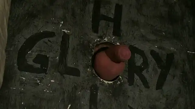 Snapshot of TweakyDude chatting on December 2024 02:23:01 AM TweakyDude online show from December 2024 02:23:01 AM