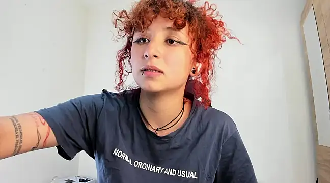 Snapshot of valent_27 chatting on February 2025 02:26:02 AM valent 27 online show from February 2025 02:26:02 AM