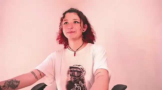 Snapshot of valent_27 chatting on February 2025 10:17:02 AM valent 27 online show from February 2025 10:17:02 AM