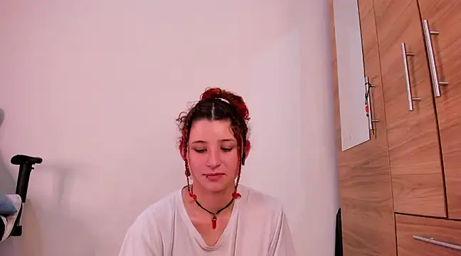 Snapshot of valent_27 chatting on March 2025 06:16:01 AM valent 27 online show from March 2025 06:16:01 AM