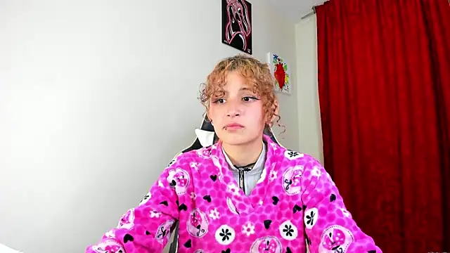 Snapshot of valent_27 chatting on September 2025 02:33:02 AM valent 27 online show from September 2025 02:33:02 AM