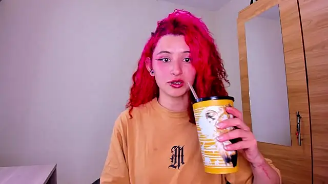 Snapshot of valent_27 chatting on October 2025 02:39:02 AM valent 27 online show from October 2025 02:39:02 AM