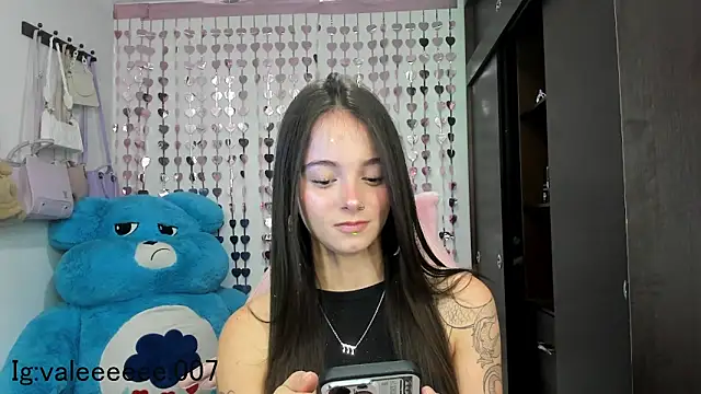 Snapshot of lucyy_tay chatting on December 2024 12:19:01 AM lucyy tay online show from December 2024 12:19:01 AM