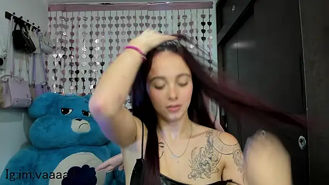 Snapshot of lucyy_tay chatting on December 2024 01:36:02 AM lucyy tay online show from December 2024 01:36:02 AM