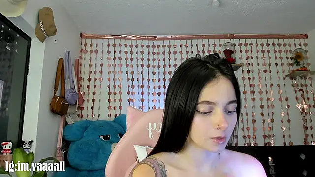 Snapshot of lucyy_tay chatting on September 2025 09:59:02 PM lucyy tay online show from September 2025 09:59:02 PM