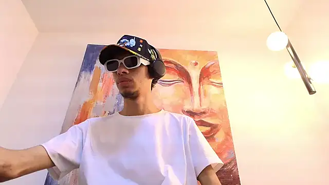 Snapshot of TomyMosterCock chatting on January 2025 11:22:02 PM TomyMosterCock online show from January 2025 11:22:02 PM