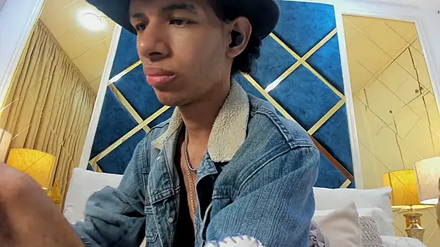 Snapshot of TomyMosterCock chatting on April 2026 08:31:01 PM TomyMosterCock online show from April 2026 08:31:01 PM