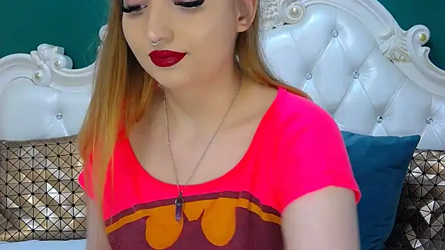 Snapshot of ArielBurn chatting on February 2025 07:59:02 PM ArielBurn online show from February 2025 07:59:02 PM