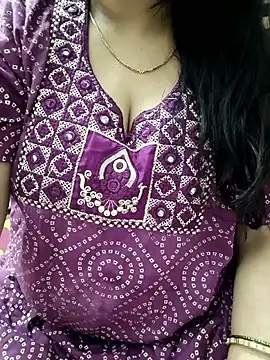 Snapshot of cuteyqueen chatting on February 2026 01:25:01 PM cuteyqueen online show from February 2026 01:25:01 PM