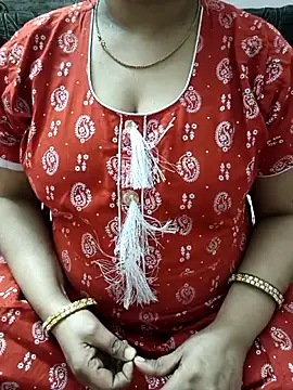 Snapshot of cuteyqueen chatting on February 2026 01:48:02 PM cuteyqueen online show from February 2026 01:48:02 PM