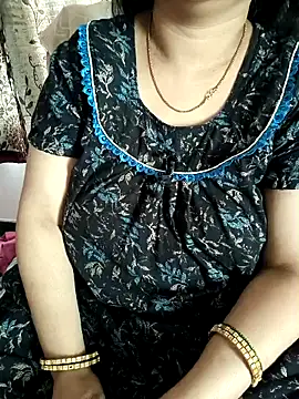 Snapshot of cuteyqueen chatting on February 2026 06:48:02 AM cuteyqueen online show from February 2026 06:48:02 AM