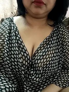 Snapshot of cuteyqueen chatting on February 2026 07:40:01 AM cuteyqueen online show from February 2026 07:40:01 AM