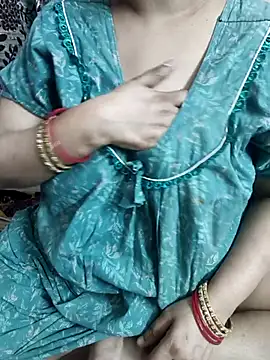 cuteyqueen online show from March 2026 01:56:01 PM