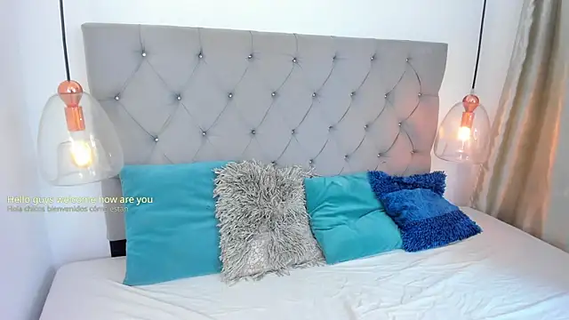 KimberlyCutee online show from April 2026 08:01:02 PM