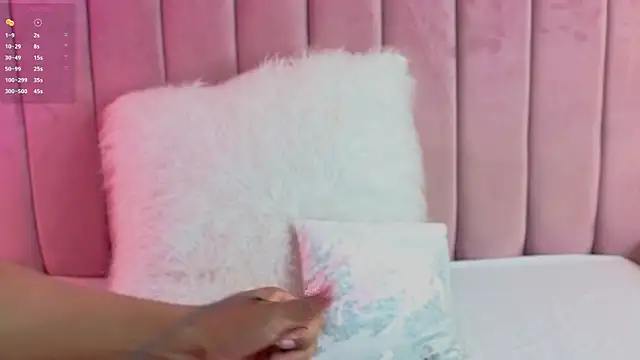 KimberlyCutee online show from July 2026 07:42:02 PM
