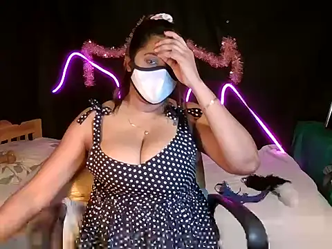 Snapshot of Addy_Xl chatting on January 2025 05:37:02 PM Addy Xl online show from January 2025 05:37:02 PM