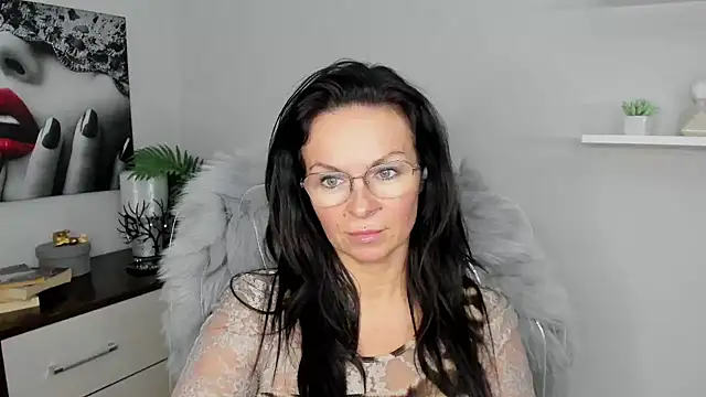 HelenLuxx online show from January 2025 10:11:02 AM