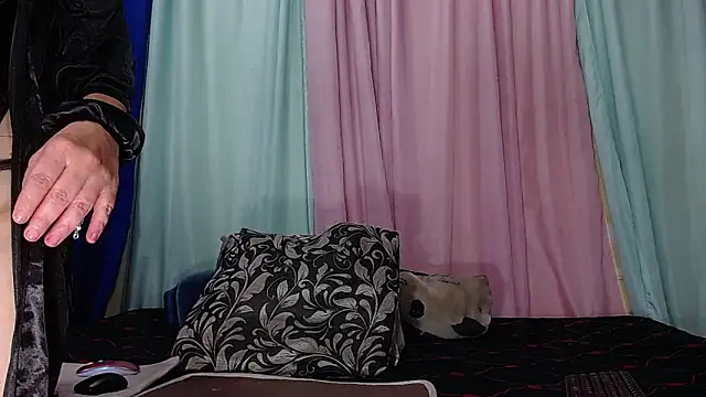 Snapshot of Karina_Molina chatting on December 2025 12:07:01 AM Karina Molina online show from December 2025 12:07:01 AM