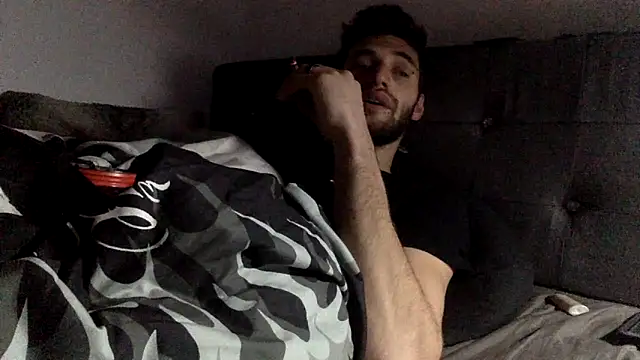 Snapshot of Loorenz_Xxx chatting on December 2024 04:04:01 PM Loorenz Xxx online show from December 2024 04:04:01 PM