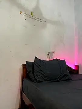 Angel Zaara online show from November 2025 03:40:01 PM