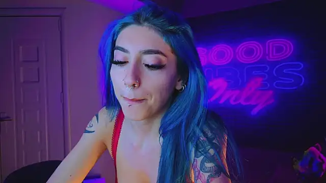 AriaVoss online show from December 2024 11:56:02 PM