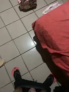 Snapshot of nowex18 chatting on February 2026 04:54:01 AM nowex18 online show from February 2026 04:54:01 AM