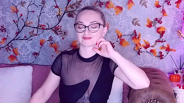 EllianaReese online show from November 2025 03:42:02 AM