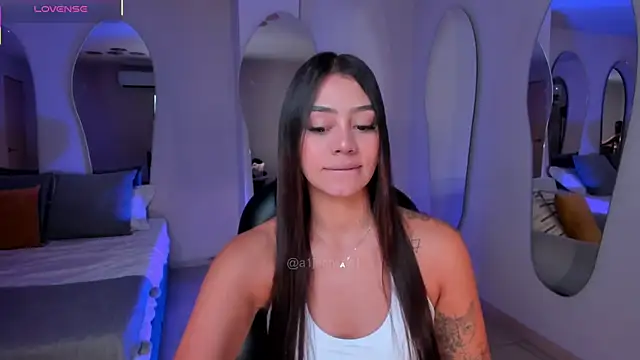 Snapshot of AllyJensen chatting on November 2025 10:39:02 AM AllyJensen online show from November 2025 10:39:02 AM