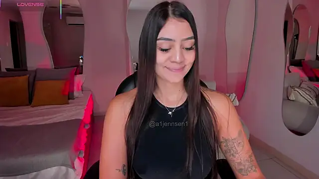 Snapshot of AllyJensen chatting on November 2025 10:29:01 AM AllyJensen online show from November 2025 10:29:01 AM