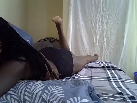 Snapshot of skinnysexynaughty chatting on June 2026 10:24:02 AM skinnysexynaughty online show from June 2026 10:24:02 AM