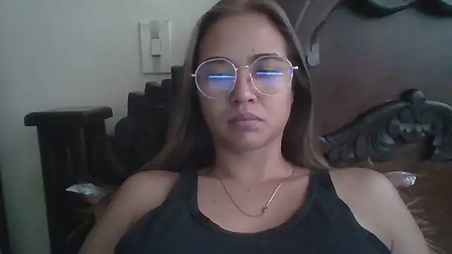 trianabell online show from January 2026 03:59:01 PM