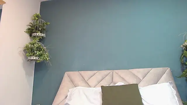 SharisWillian online show from December 2025 04:41:04 AM