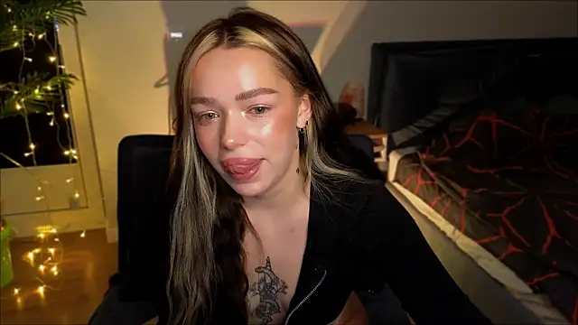 Snapshot of Lily_Yin chatting on February 2025 06:00:01 AM Lily Yin online show from February 2025 06:00:01 AM