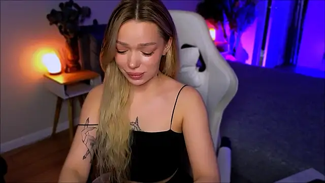 Lily Yin online show from March 2026 05:43:01 AM