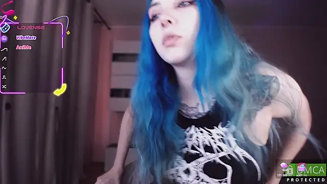 Snapshot of JustMeowGirl chatting on October 2025 03:56:01 AM JustMeowGirl online show from October 2025 03:56:01 AM