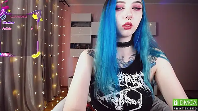 Snapshot of JustMeowGirl chatting on October 2025 04:11:01 AM JustMeowGirl online show from October 2025 04:11:01 AM