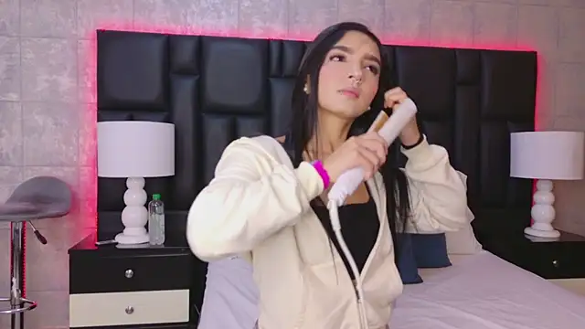 MiaSweeths online show from October 2025 11:40:01 AM