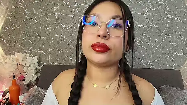mia roux13 online show from January 2025 07:48:02 PM