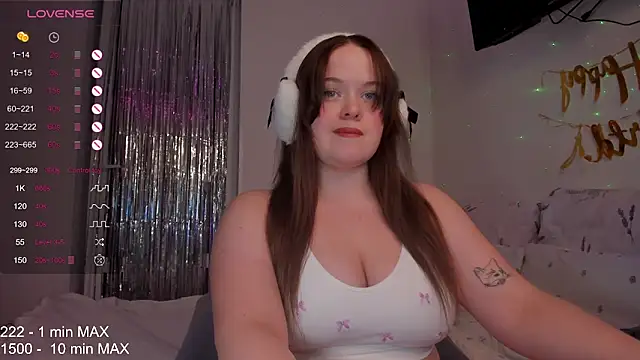 Snapshot of HANNA_MONTANAS chatting on December 2025 05:55:02 PM HANNA MONTANAS online show from December 2025 05:55:02 PM